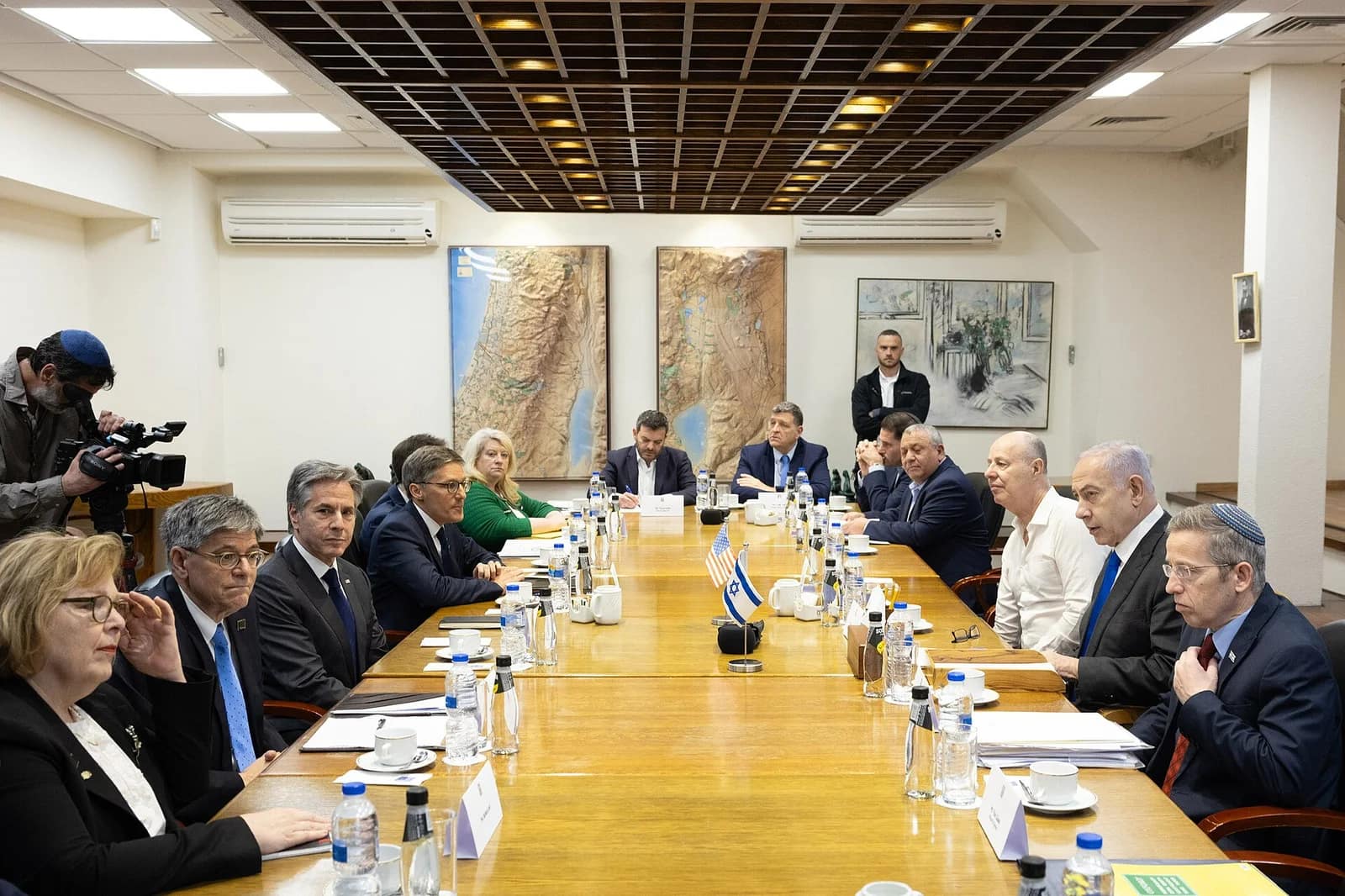 Israël ouvre les négociations directes avec le Liban