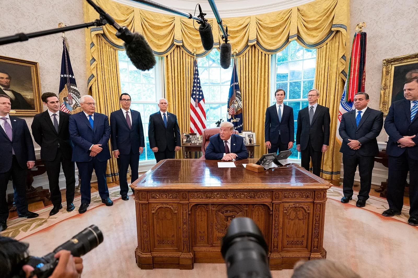 Trump : « J'annule les frappes contre l'Iran, l'accord est presque signé »