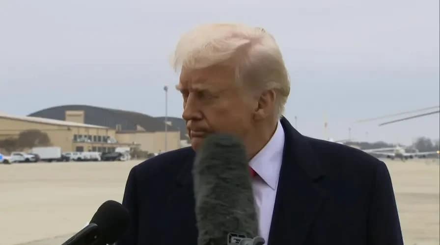 Trump : « Les États-Unis frapperont l'Iran très durement ce soir »