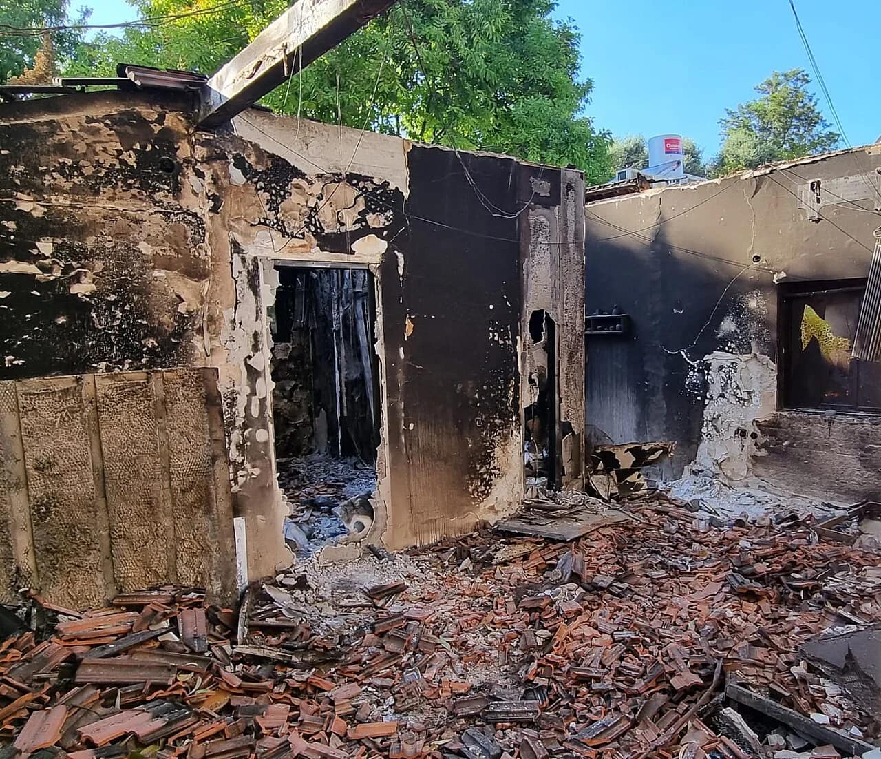 Un missile frappe un immeuble à Haïfa, deux victimes confirmées