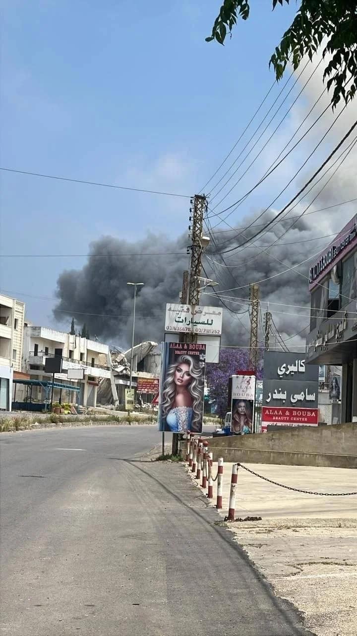 4 blessés par un drone du Hezbollah à Shomera lors d'intenses frappes au Liban