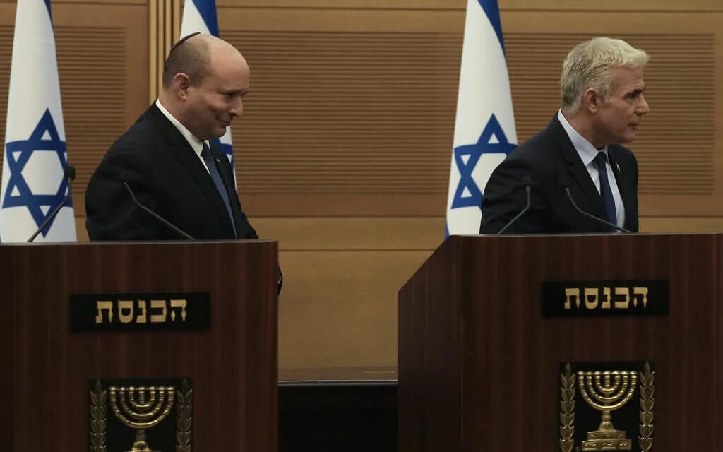 Bennett et Lapid annoncent la fusion de leurs partis
