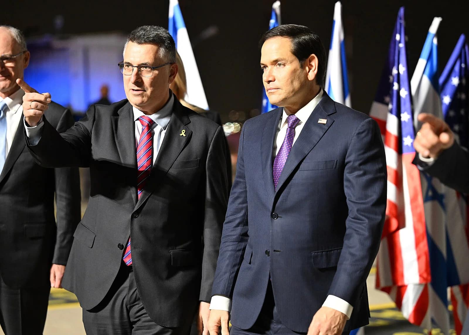 Gideon Sa'ar inaugure l'ambassade d'Israël aux Fidji après 30 ans de fermeture
