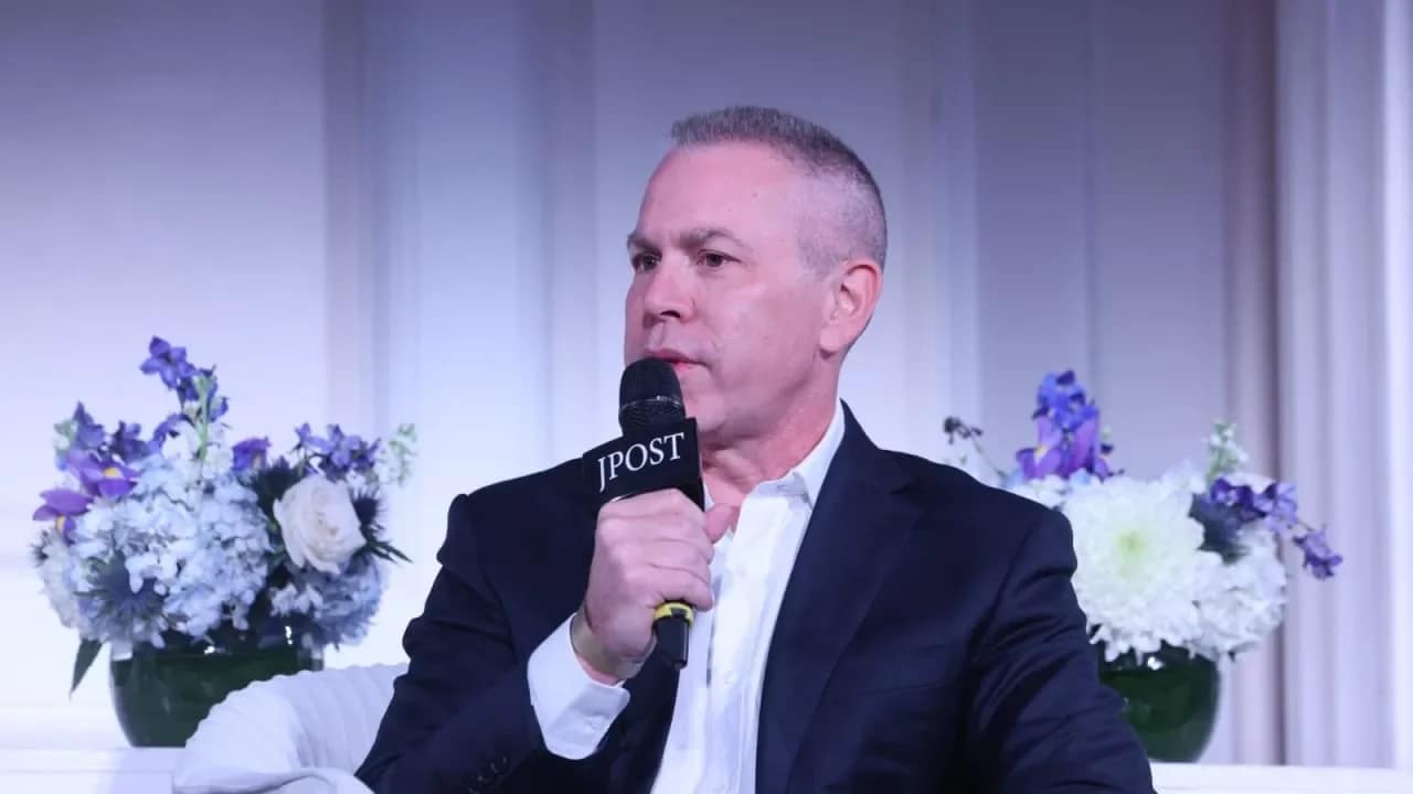 Gilad Erdan démissionne de l'industrie aéronautique pour préparer son retour en politique
