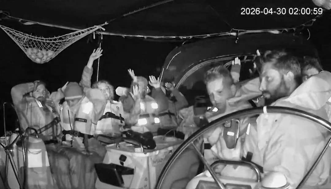 La marine israélienne aborde et prend le contrôle de la flottille turque en route vers Gaza