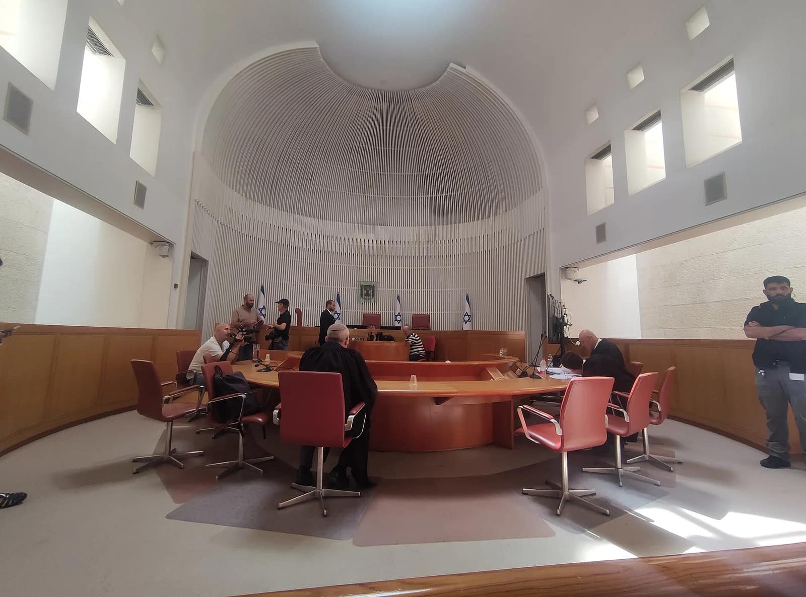 La Cour suprême israélienne ordonne à la police d'appliquer la conscription chez les Haredim