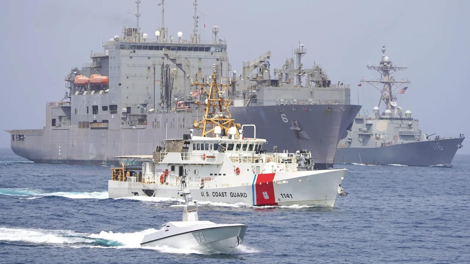 L'armée américaine a détruit deux vedettes iraniennes dans le détroit d'Ormuz