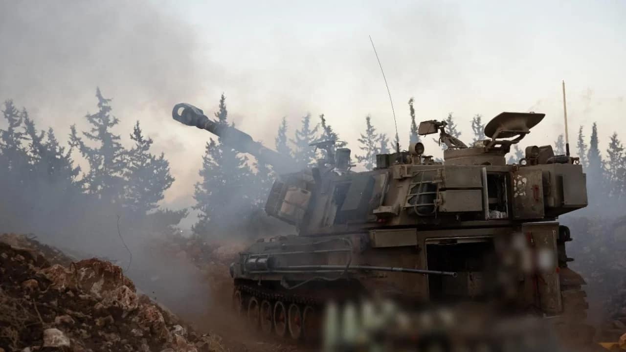 L'armée israélienne mène actuellement de puissantes frappes au Sud-Liban suite à l'échec du cessez-le-feu