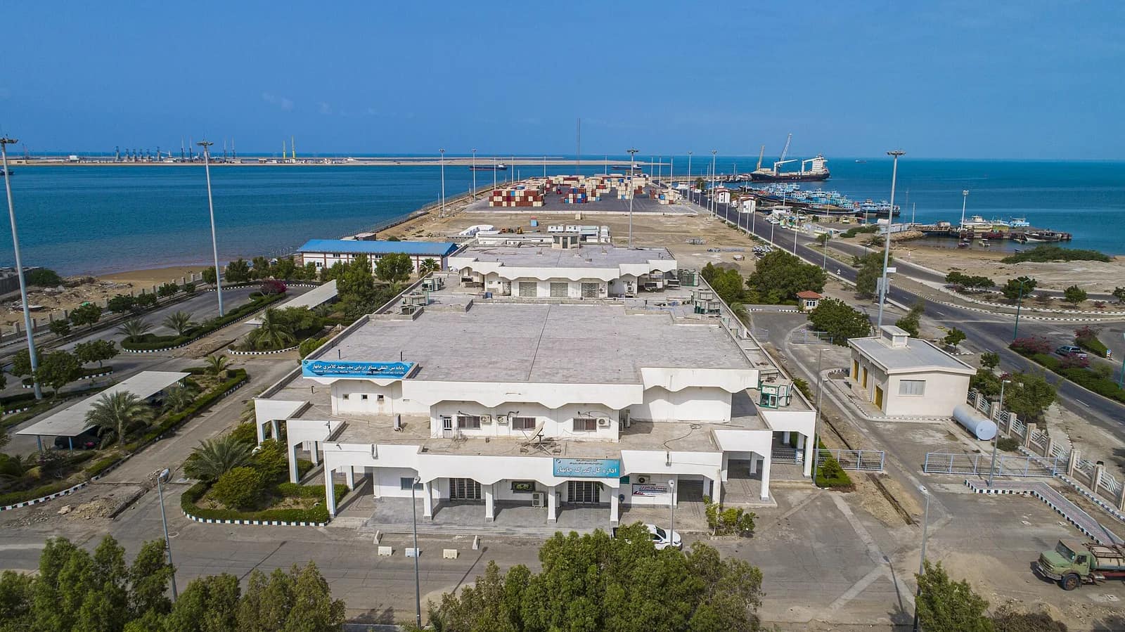 Le CENTCOM confirme actuellement l'extension des frappes américaines vers Bushehr et Chabahar en Iran