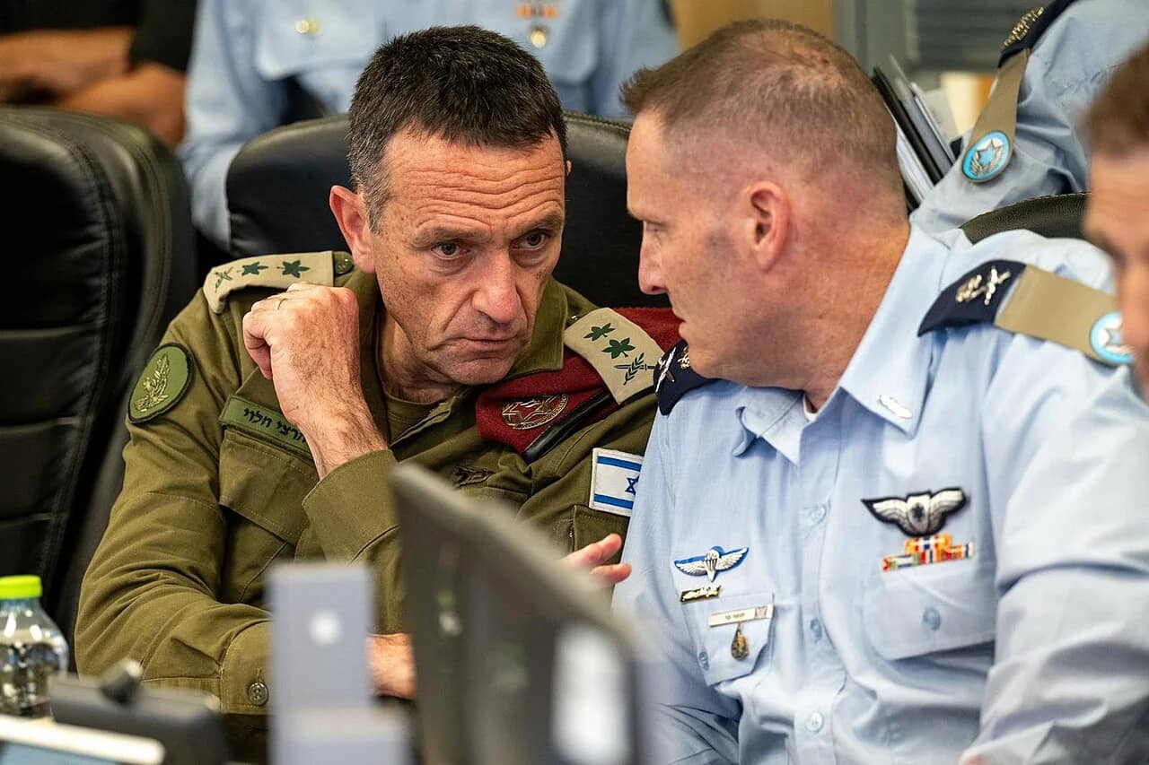 Le général de brigade Israel Shomer, chef de la division des opérations, démissionne