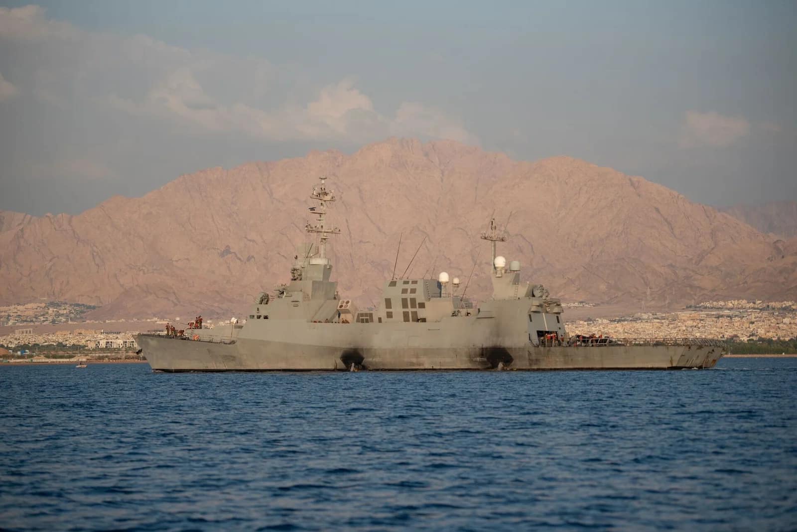 Les Houthis décrètent un blocus total contre les navires israéliens en mer Rouge