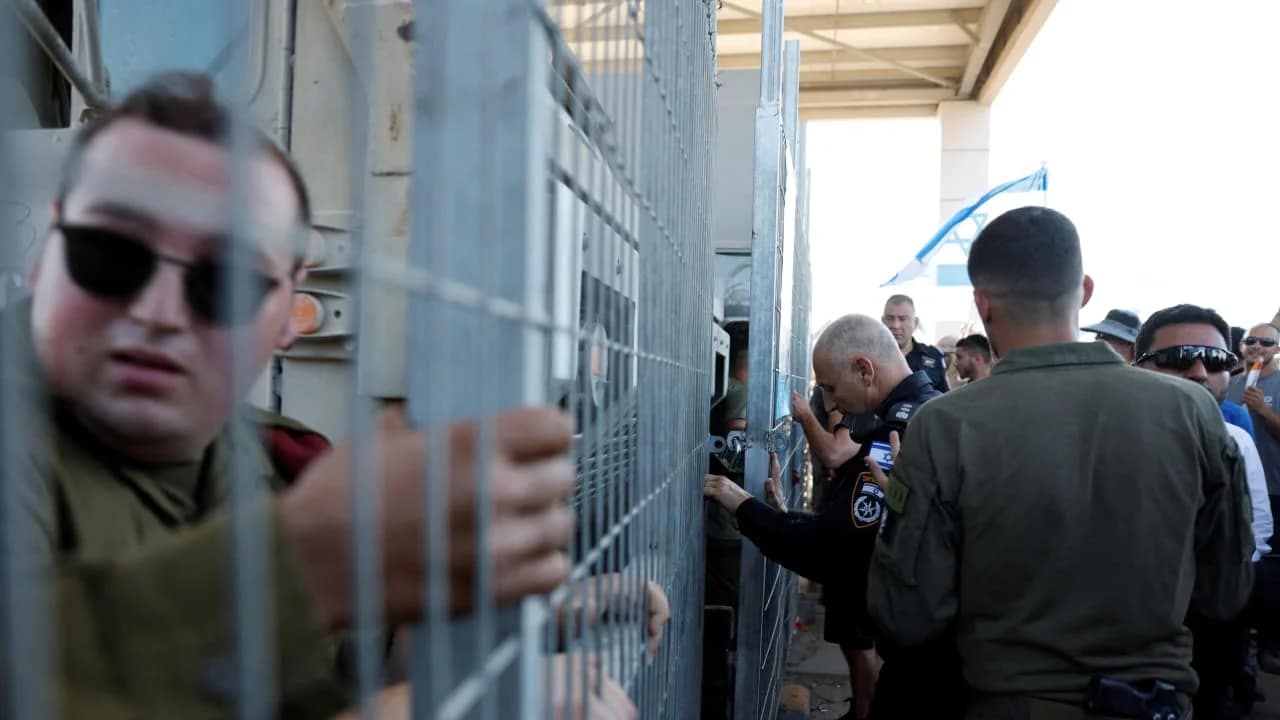 Plus de 100 soldats de la brigade Givati abandonnent leur base du sud d'Israël