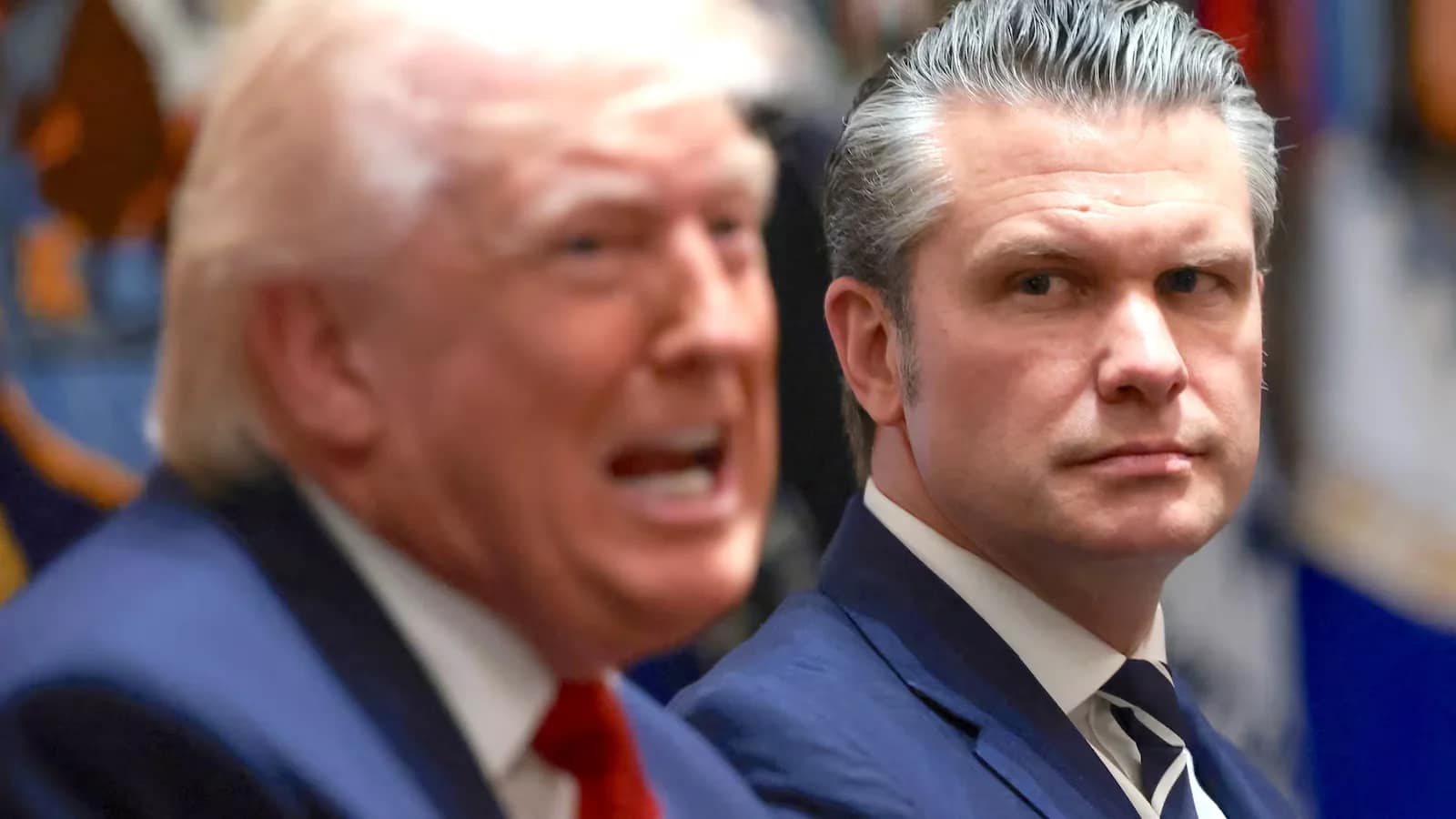 Selon le Wall Street Journal, Donald Trump envisagerait une option militaire contre l'Iran