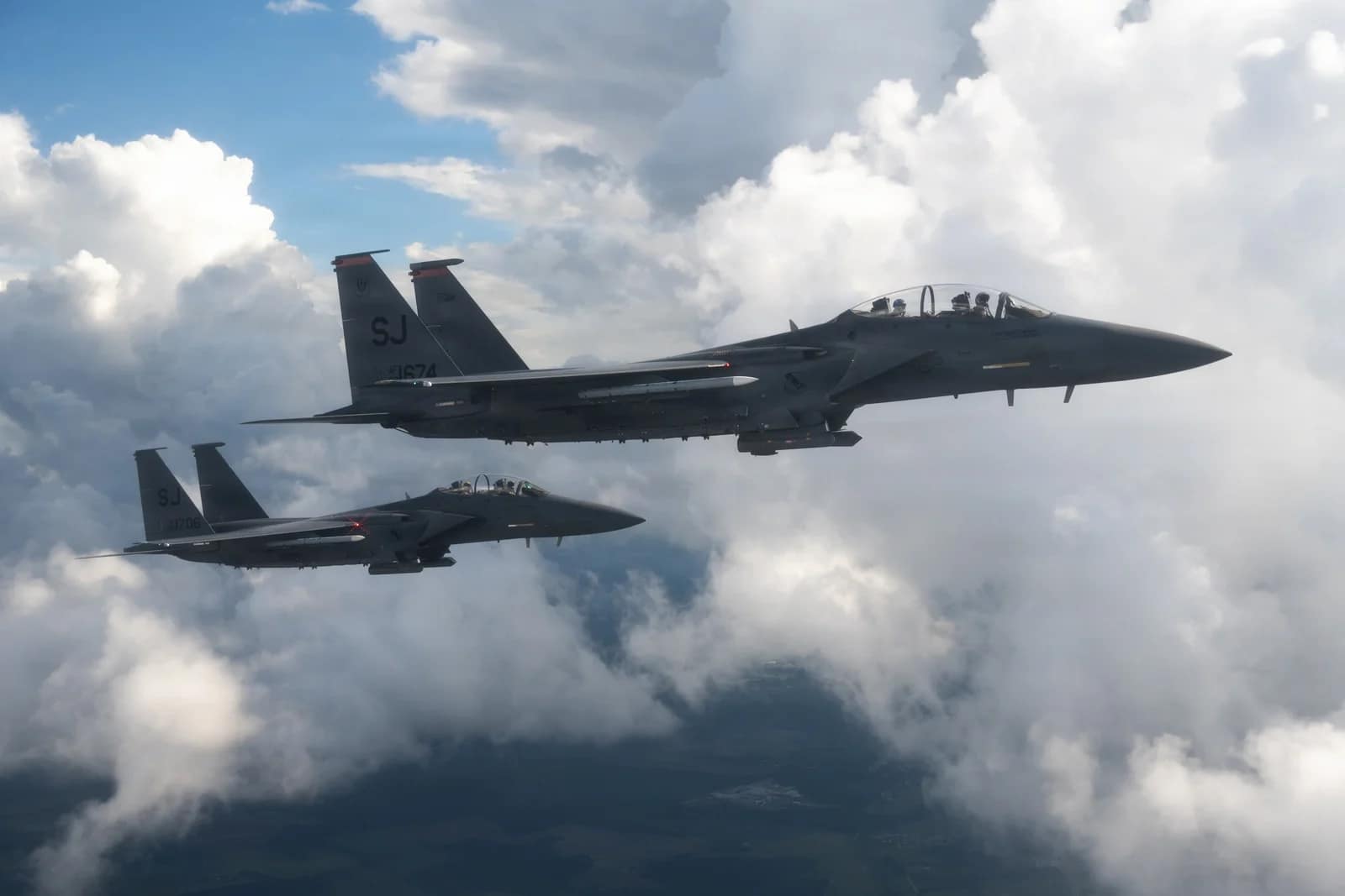 Selon NBC, un F-15E américain aurait été abattu en Iran par un missile chinois