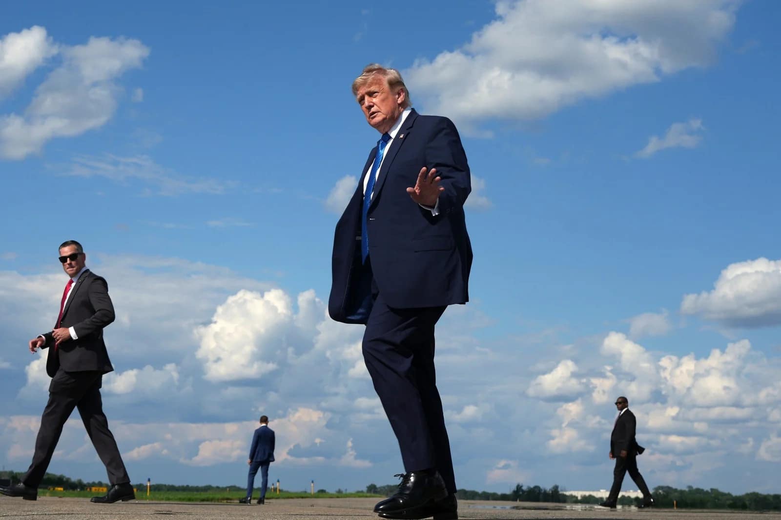 Donald Trump a annulé des frappes contre l'Iran après un accord de paix