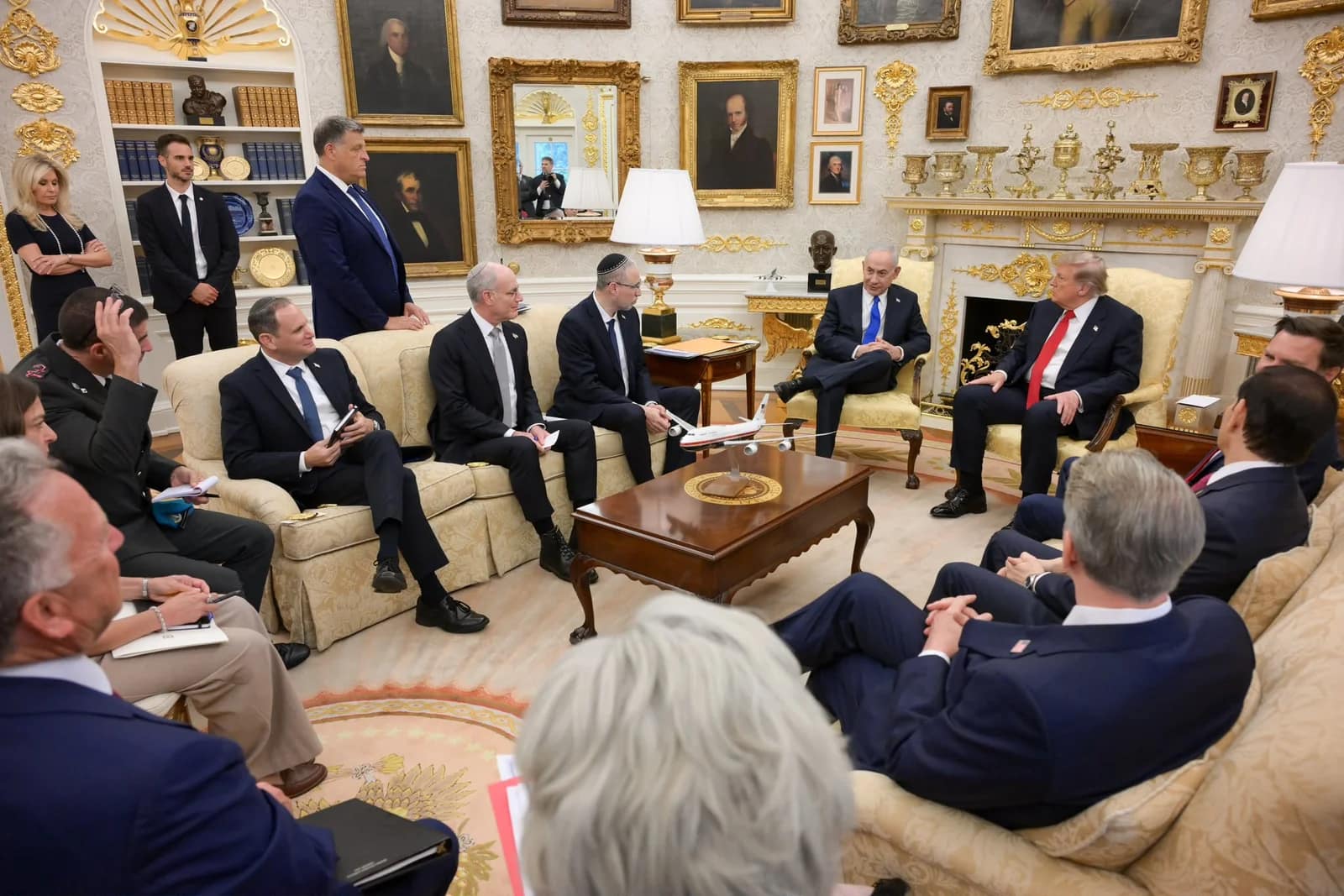 Trump et Netanyahou ont achevé leur rencontre à la Maison-Blanche après 90 minutes de discussions