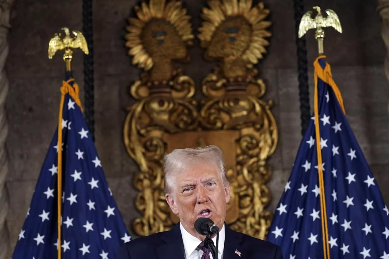 Trump : « L'Iran a abattu notre hélicoptère Apache, nous serons obligés de répondre »