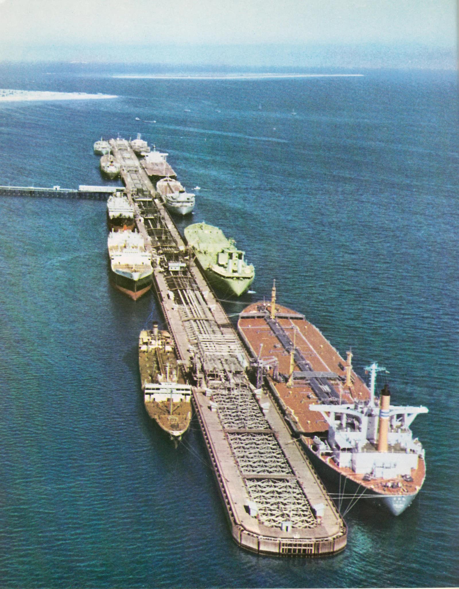 Trump menace de cibler l'île de Kharg (le principal terminal pétrolier de l'Iran)