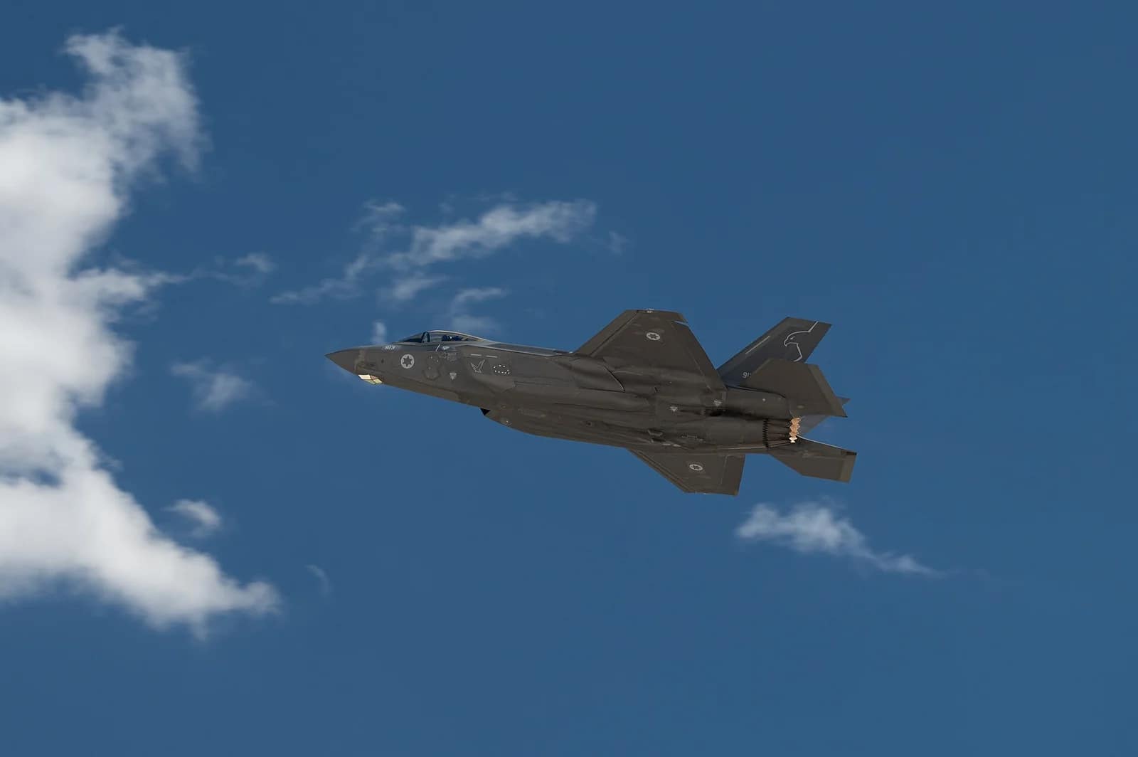 Tsahal détruit plus de 50 % du système de missiles balistiques iraniens