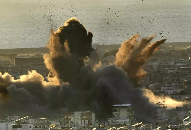 Tsahal détruit un réseau géant de tunnels du Hezbollah à Qantara avec 450 tonnes d'explosifs