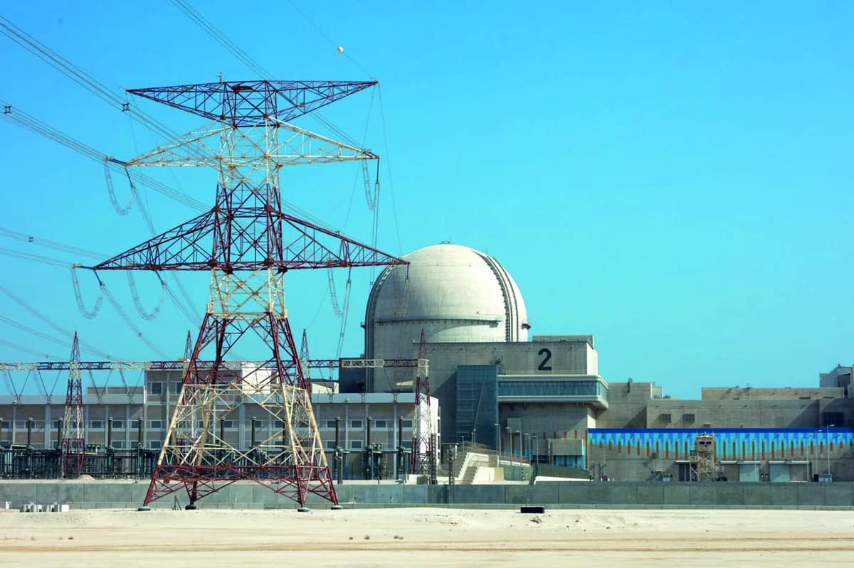 Un drone iranien frappe une centrale nucléaire de Barakah aux Émirats arabes unis