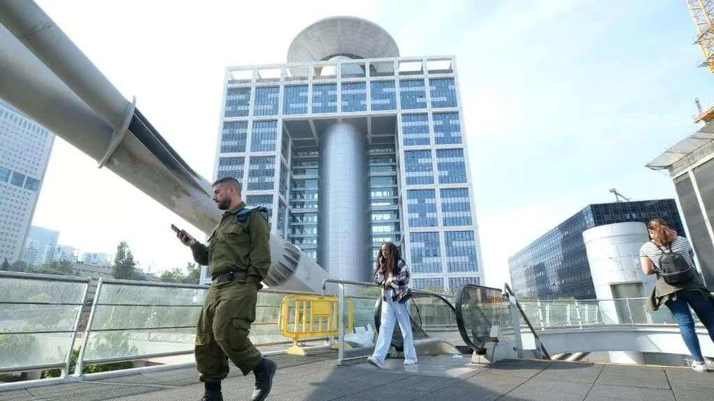Un réserviste israélien d'une unité classifiée est inculpé pour espionnage au profit de l'Iran