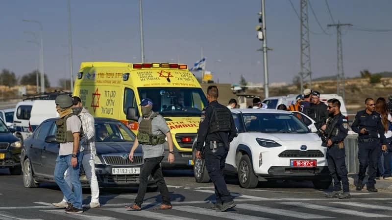 Une attaque à la voiture bélier à Gush Etzion (Judée-Samarie) fait 4 blessés